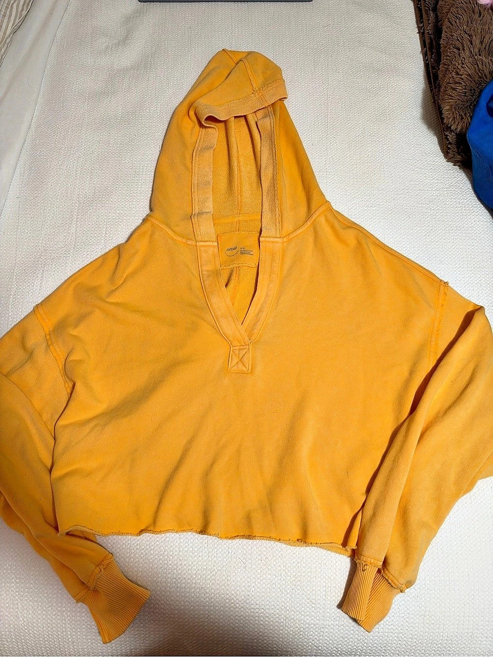 aerie Yellow Orange Hoodie Size Medium